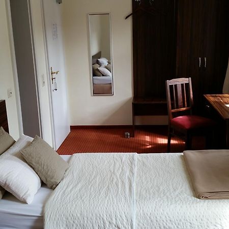 Linde Restaurant & Hotel Nussloch Bagian luar foto