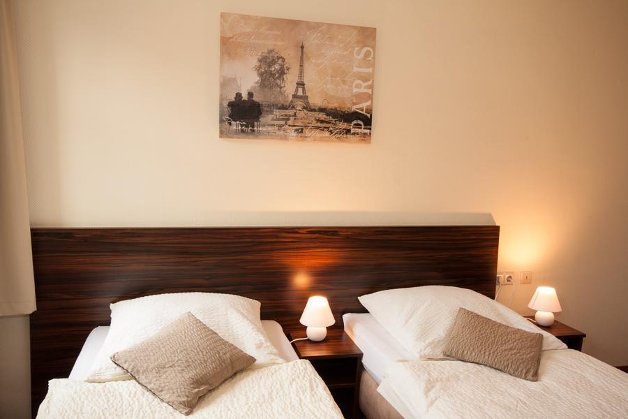 Linde Restaurant & Hotel Nussloch Bagian luar foto